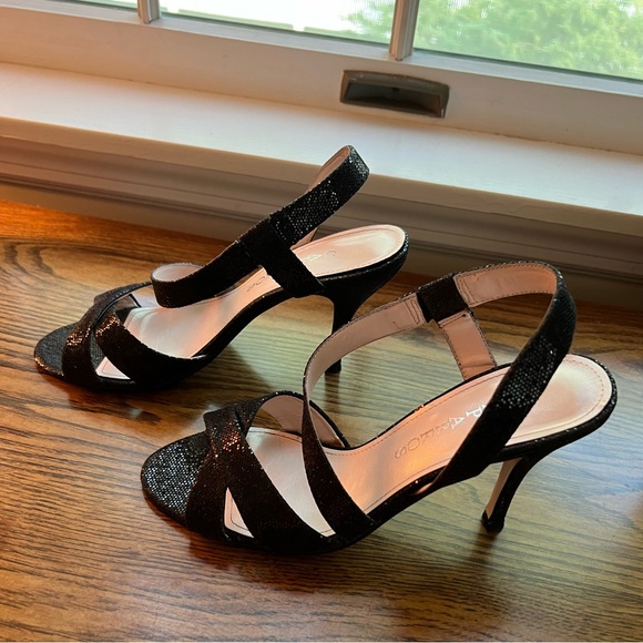 Sparkly black strappy sandal by Cararros size 7.5 - Picture 5 of 7